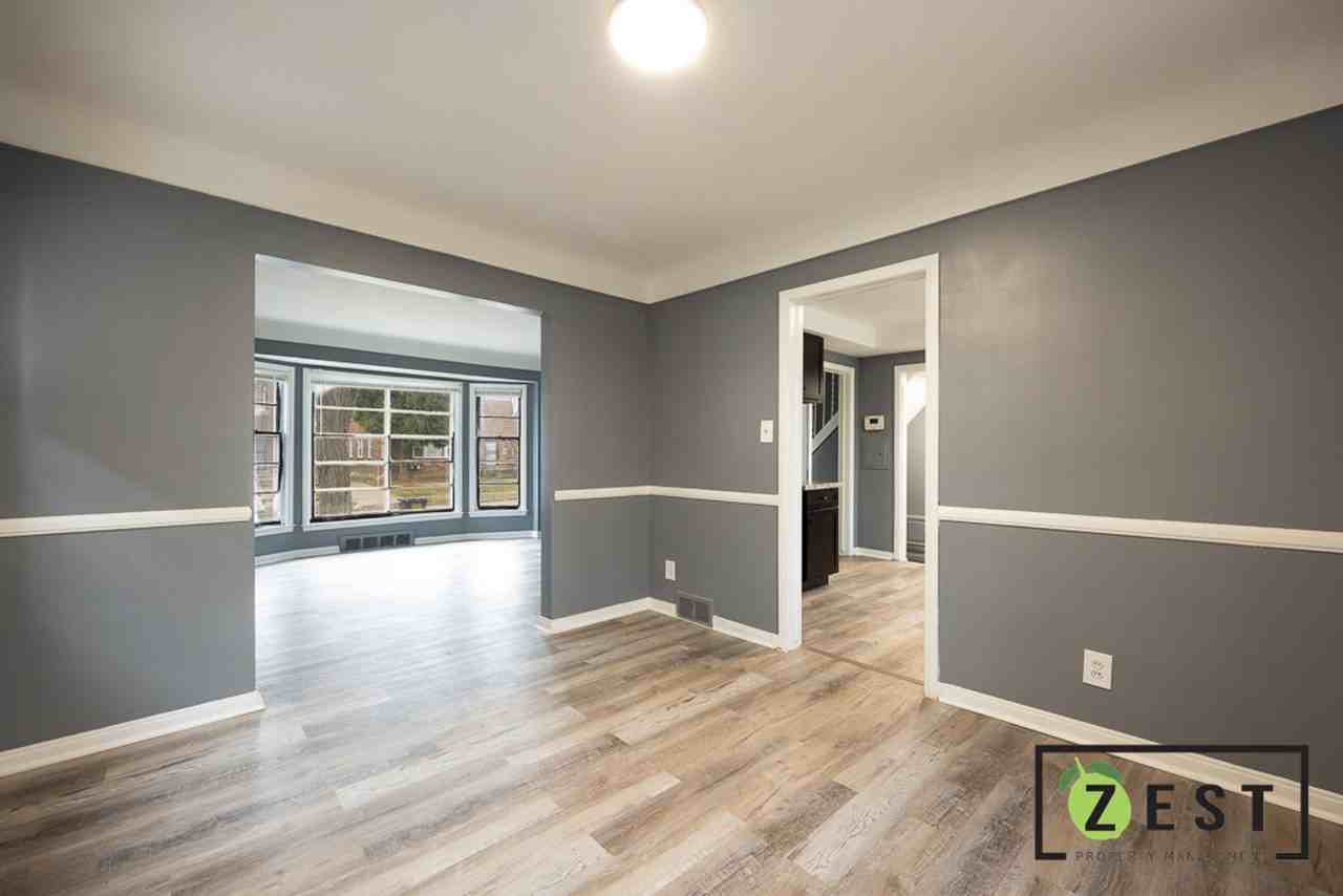 4610 Chatsworth St - Photo 6 of 27