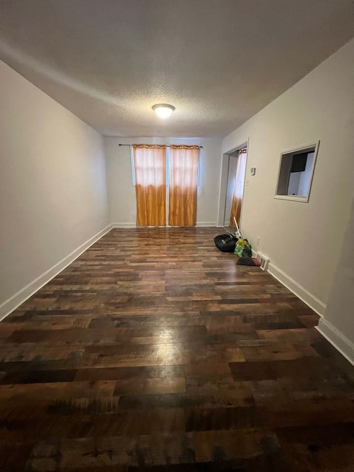 7512 Woodbine Ave - Photo 5 of 19