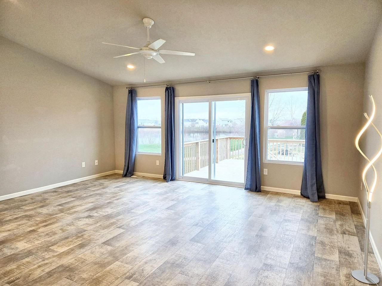 8693 Geiser Grv - Photo 3 of 12