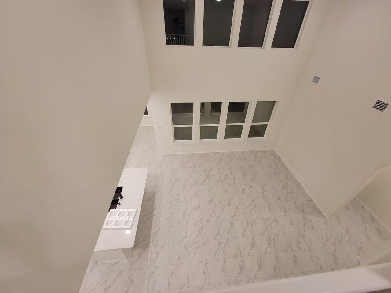 1133 Plano Ln - Photo 2 of 9