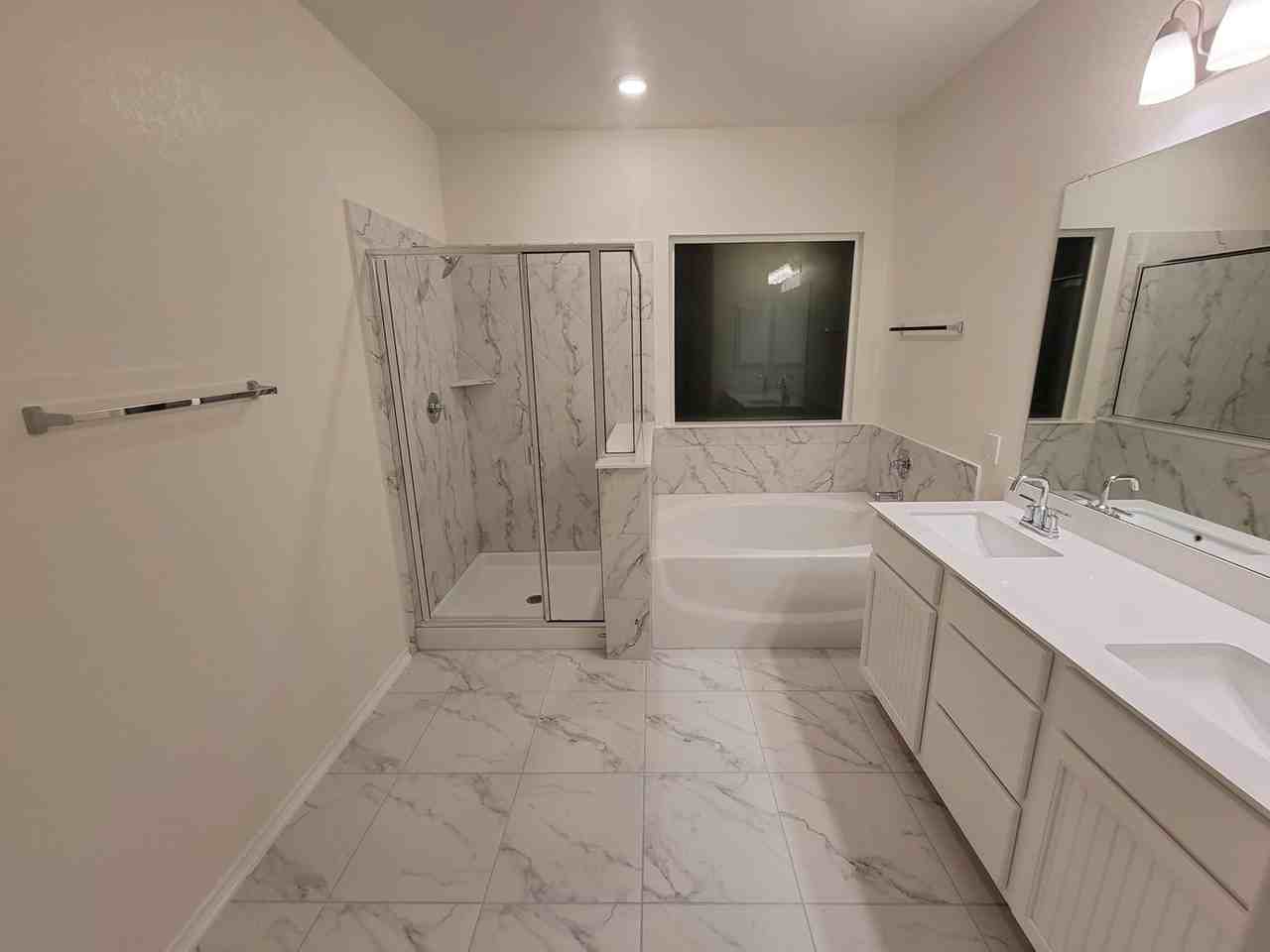 1133 Plano Ln - Photo 6 of 9