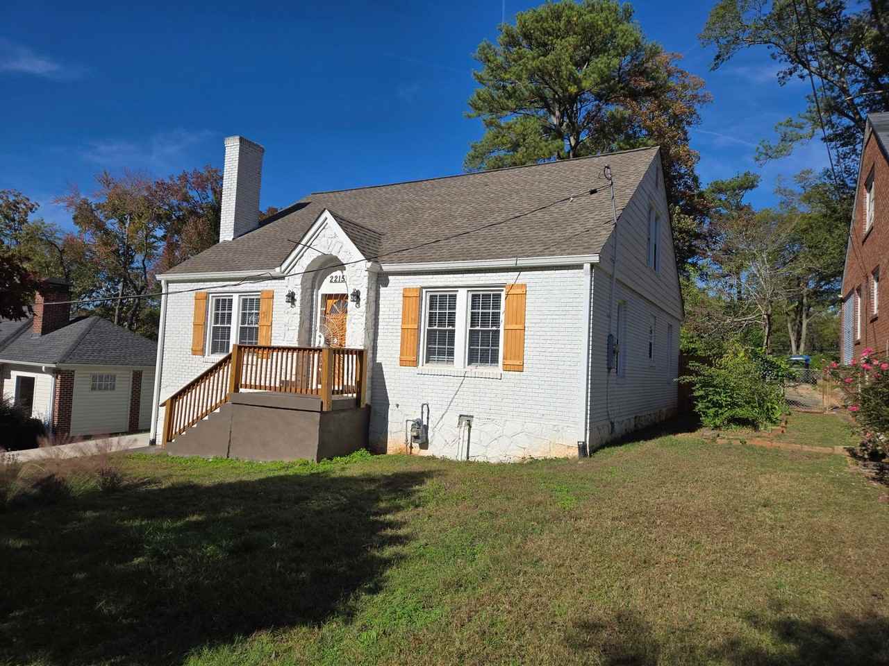 2215 Belvedere Ave Sw - Photo 2 of 28