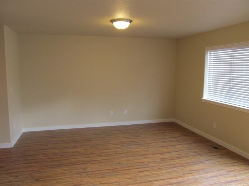 7417 Ne 56th St - Photo 5 of 16