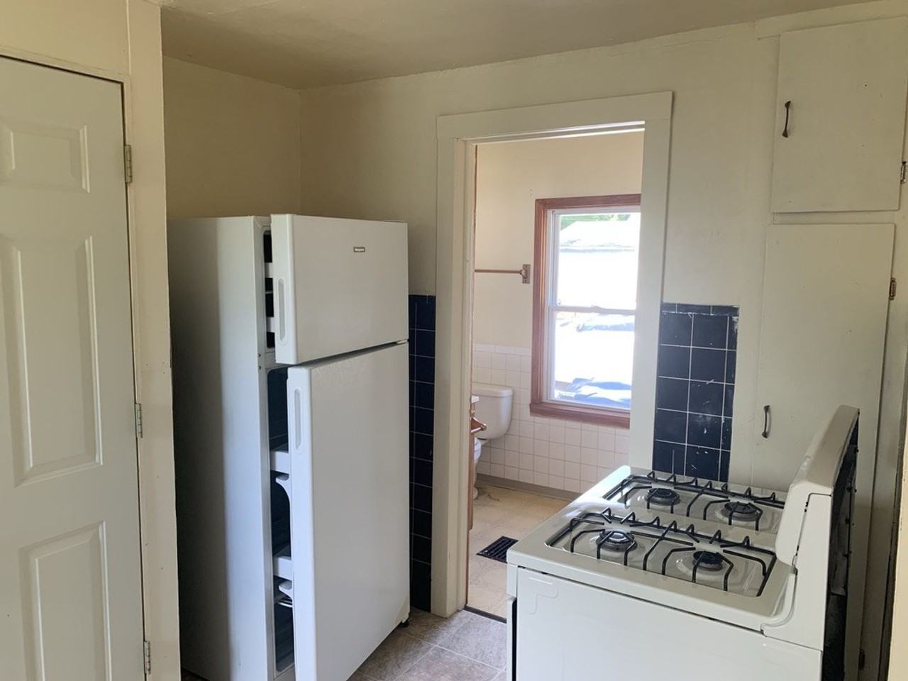 1514 Bluff St - Photo 4 of 13