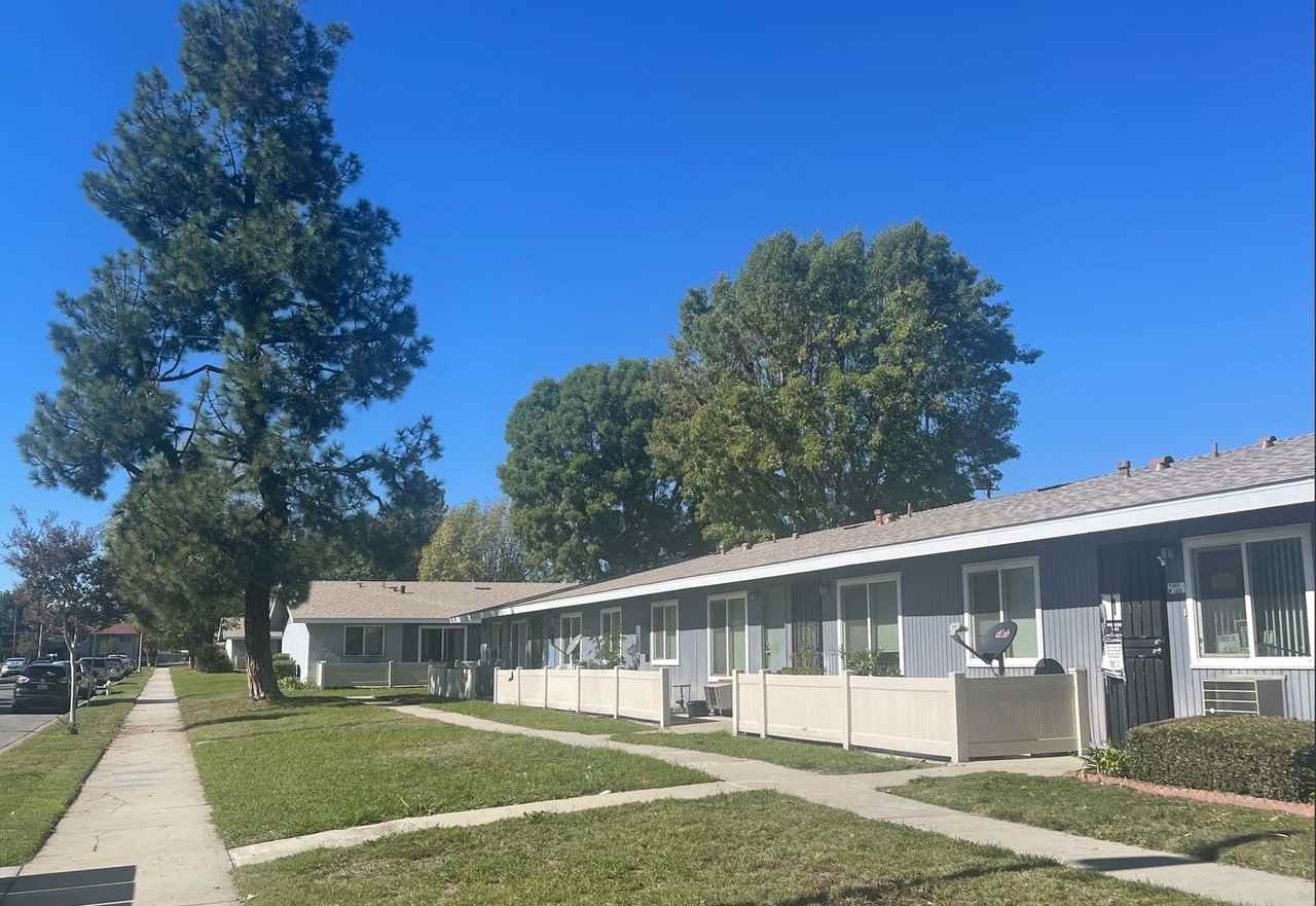 Casa Corona Apartments - Photo 2 of 2