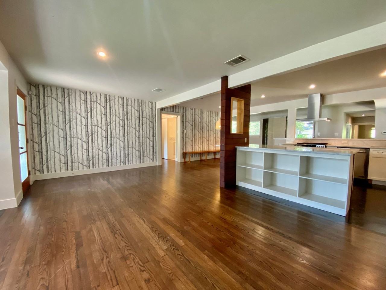 6202 6202 Wynona Ave - Photo 3 of 47