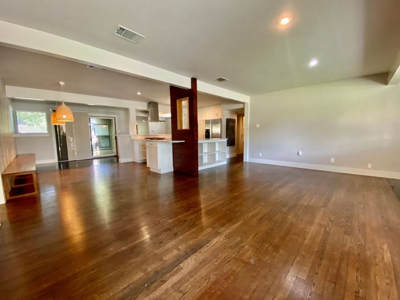 6202 6202 Wynona Ave - Photo 4 of 47