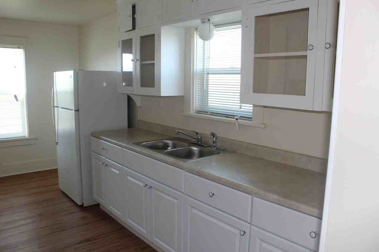 22175 Stateline Rd - Photo 6 of 15