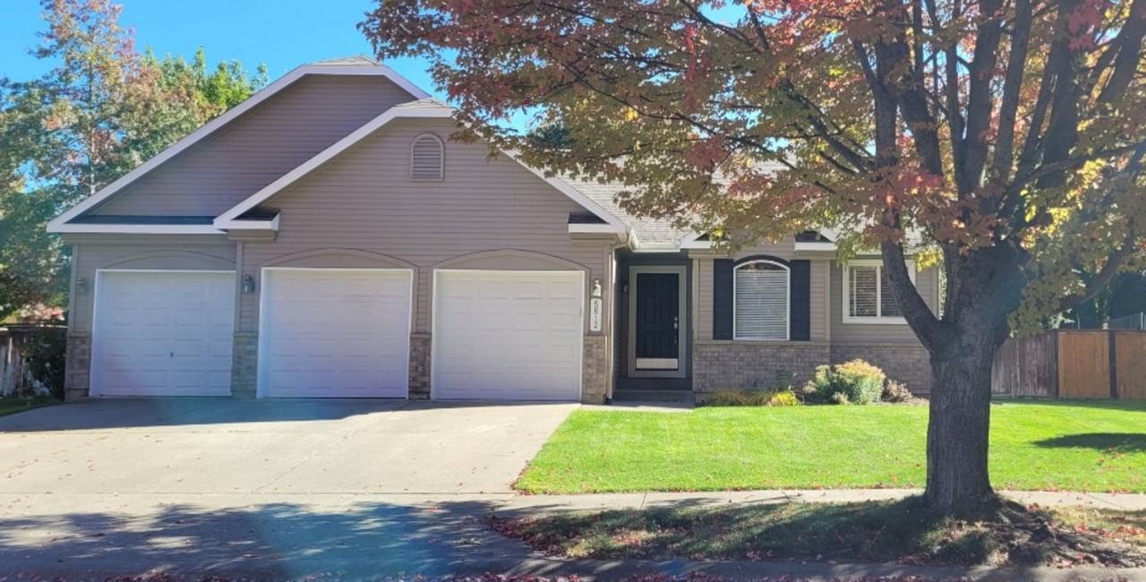 5812 N Toulon Dr - Photo 2 of 38