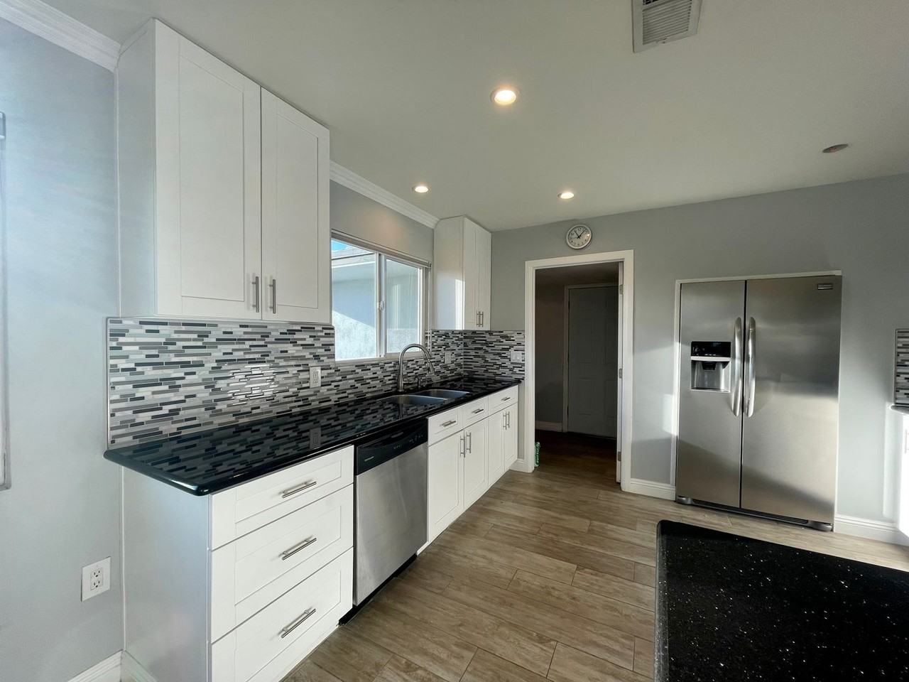 42260 Warner Trl - Photo 2 of 11