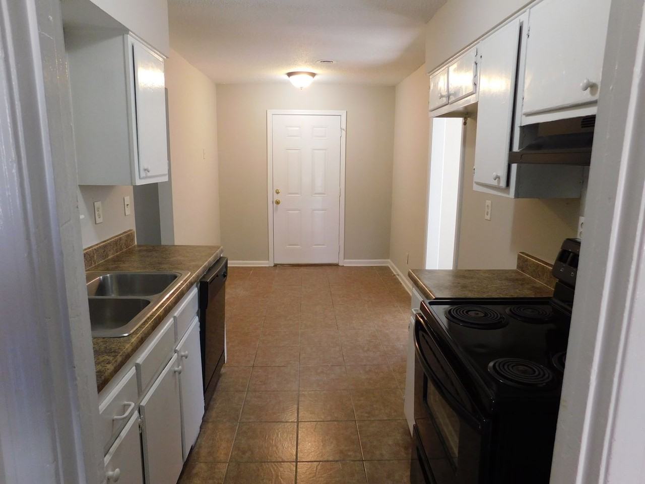 2775 Normandy Cove - Photo 4 of 30