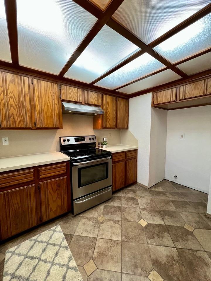 629 Westridge Dr - Photo 7 of 21