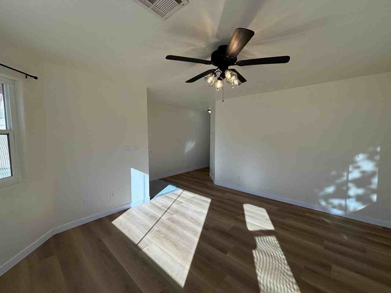 232 W 665 N - Photo 6 of 25