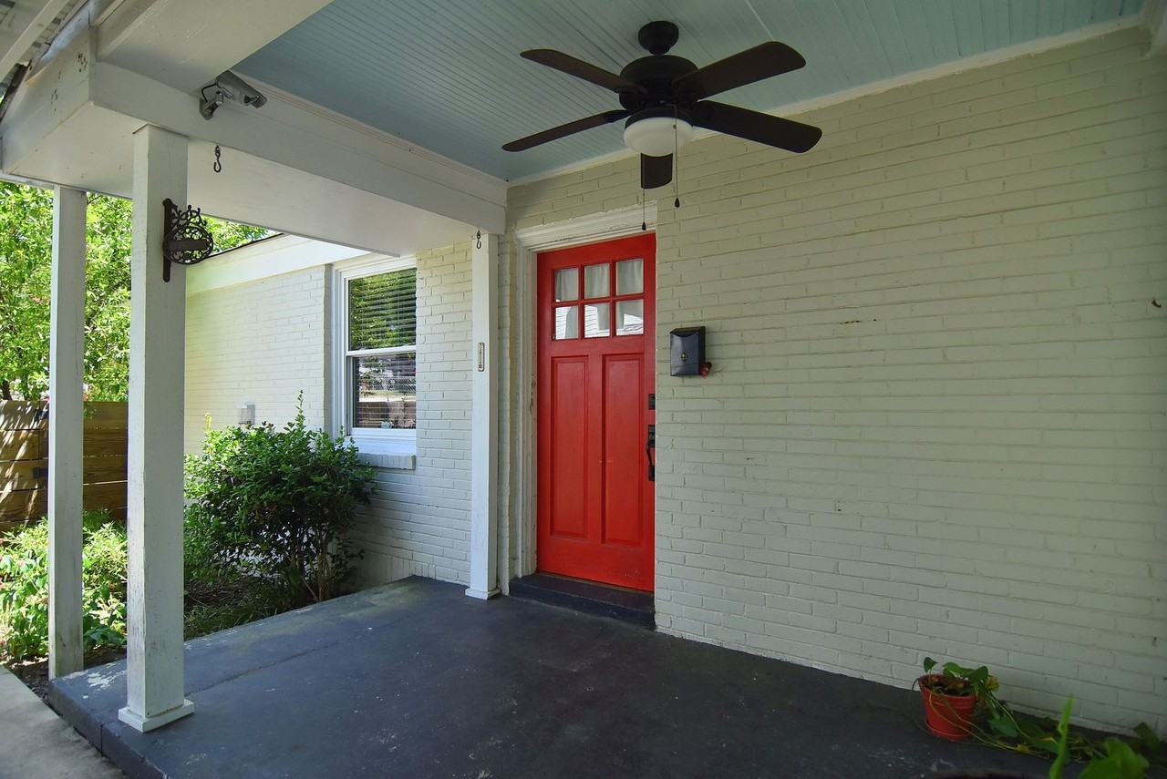 3045 Superior St - Photo 3 of 22