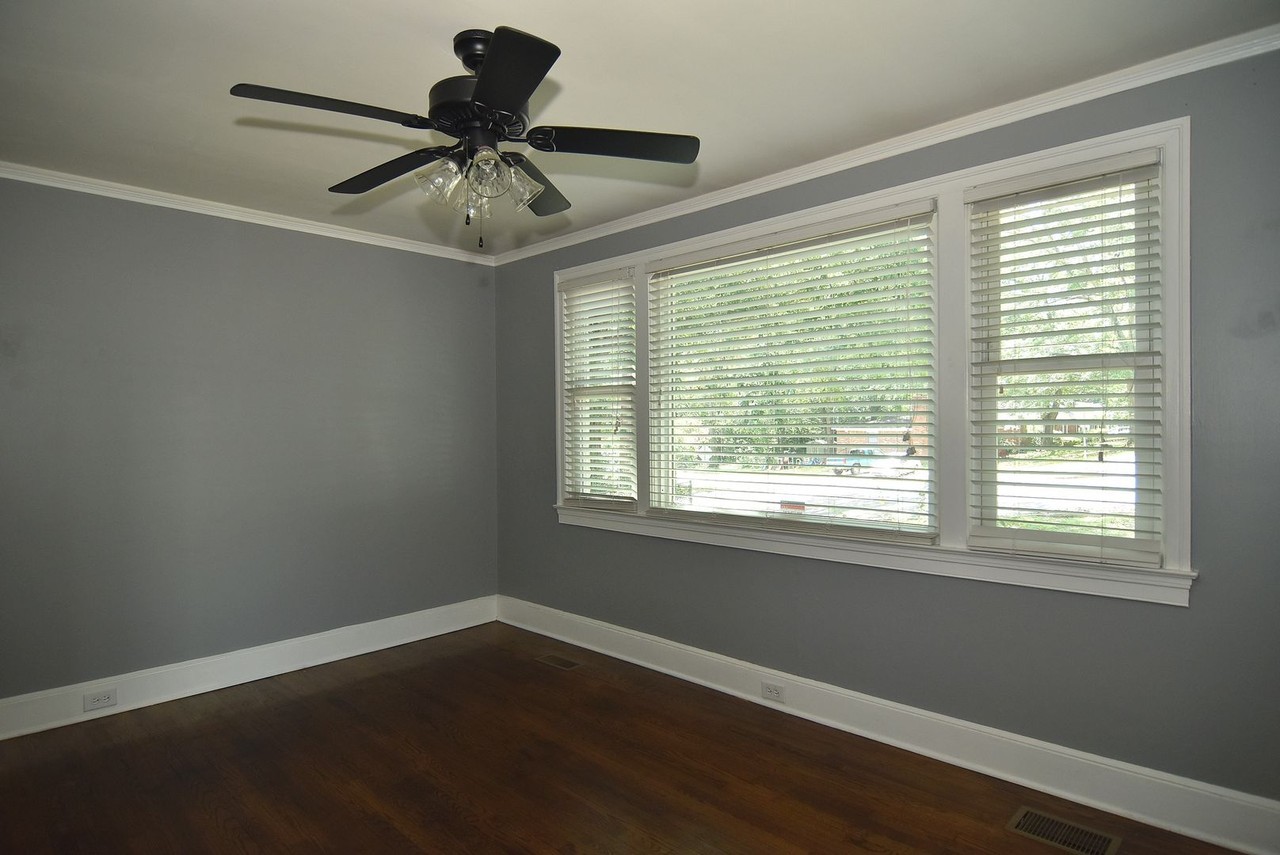 3045 Superior St - Photo 5 of 22