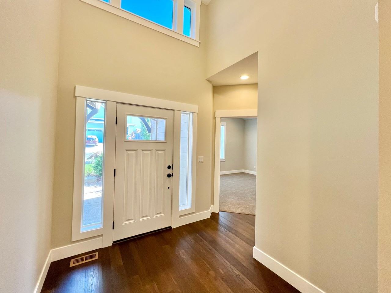 19321 Dublin Ave - Photo 2 of 17