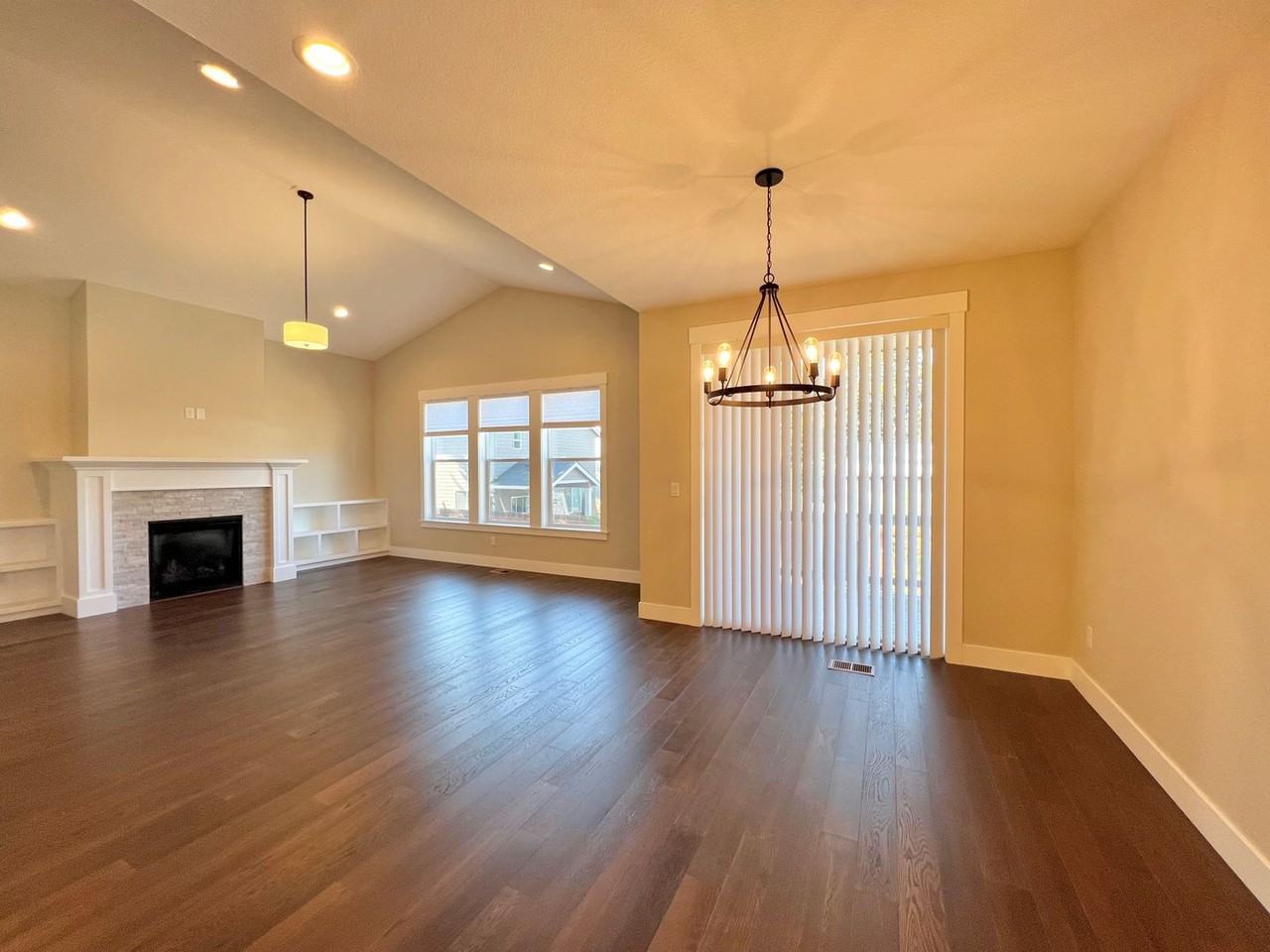 19321 Dublin Ave - Photo 6 of 17