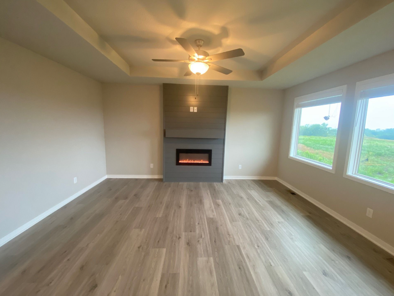 1003 Knoll Dr - Photo 4 of 16