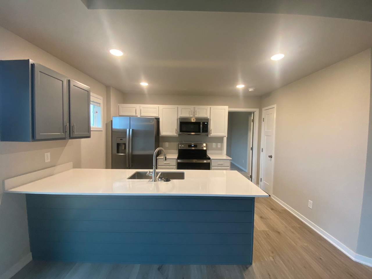 1003 Knoll Dr - Photo 5 of 16