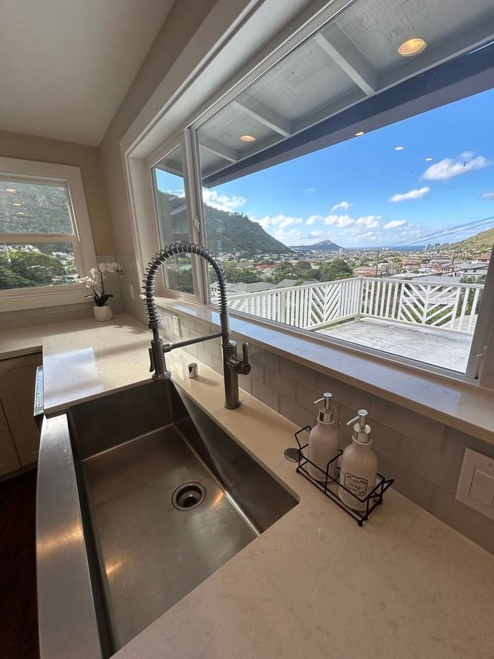 2333 Palolo Ave - Photo 6 of 34