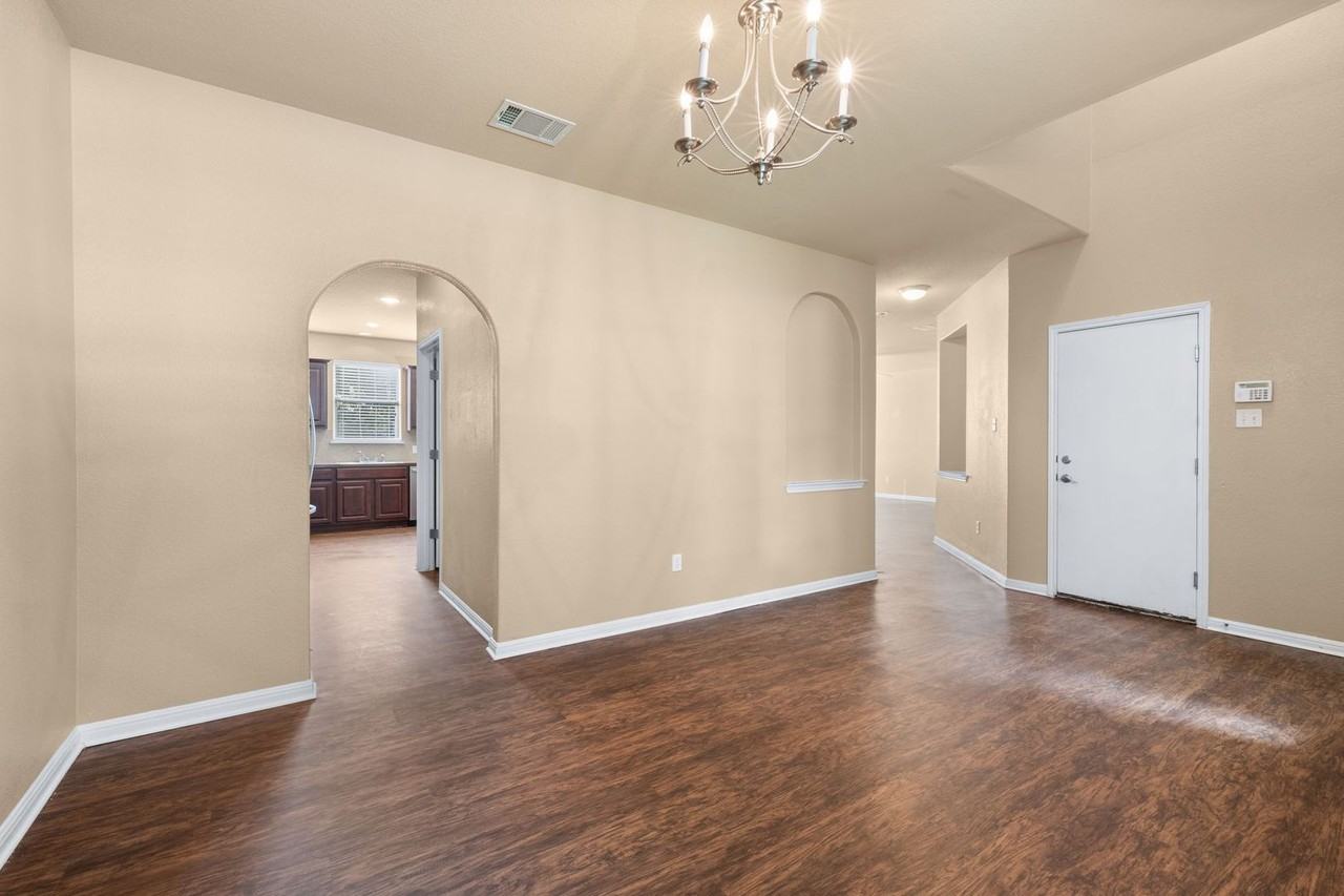 2405 Kapalua Pl - Photo 5 of 39
