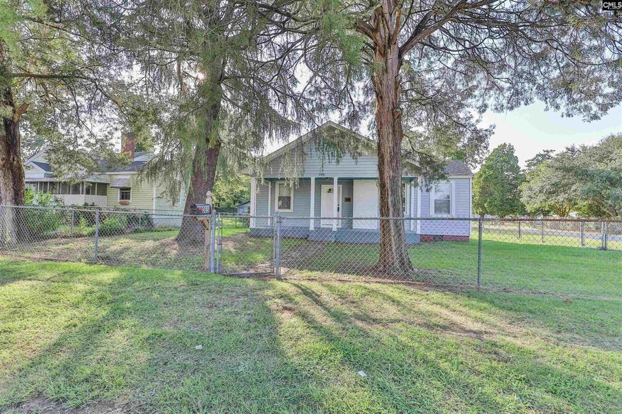 305 Virginia St - Photo 3 of 33