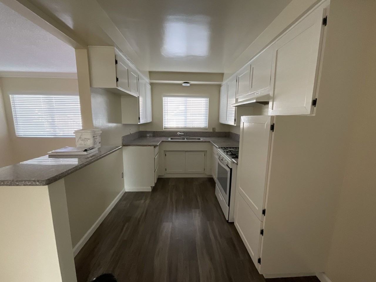 10041 Scott Avenue - Photo 2 of 6