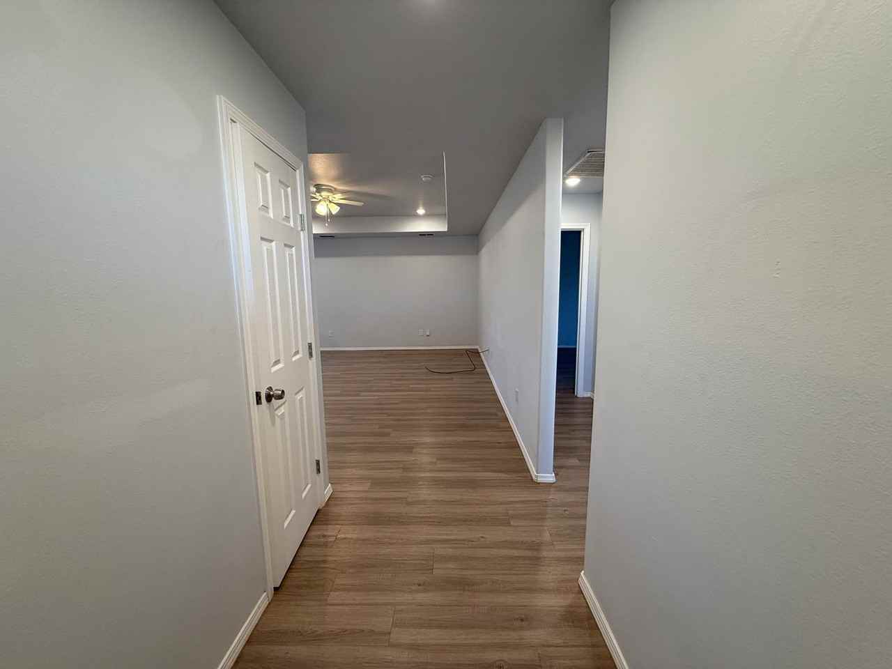 8429 10th Pl - Photo 3 of 36