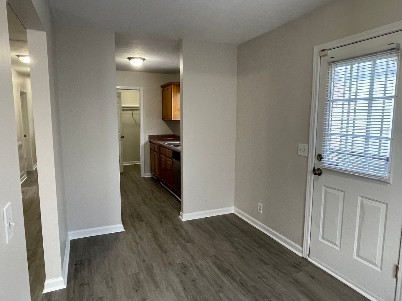 1708 Underwood St - Photo 4 of 13