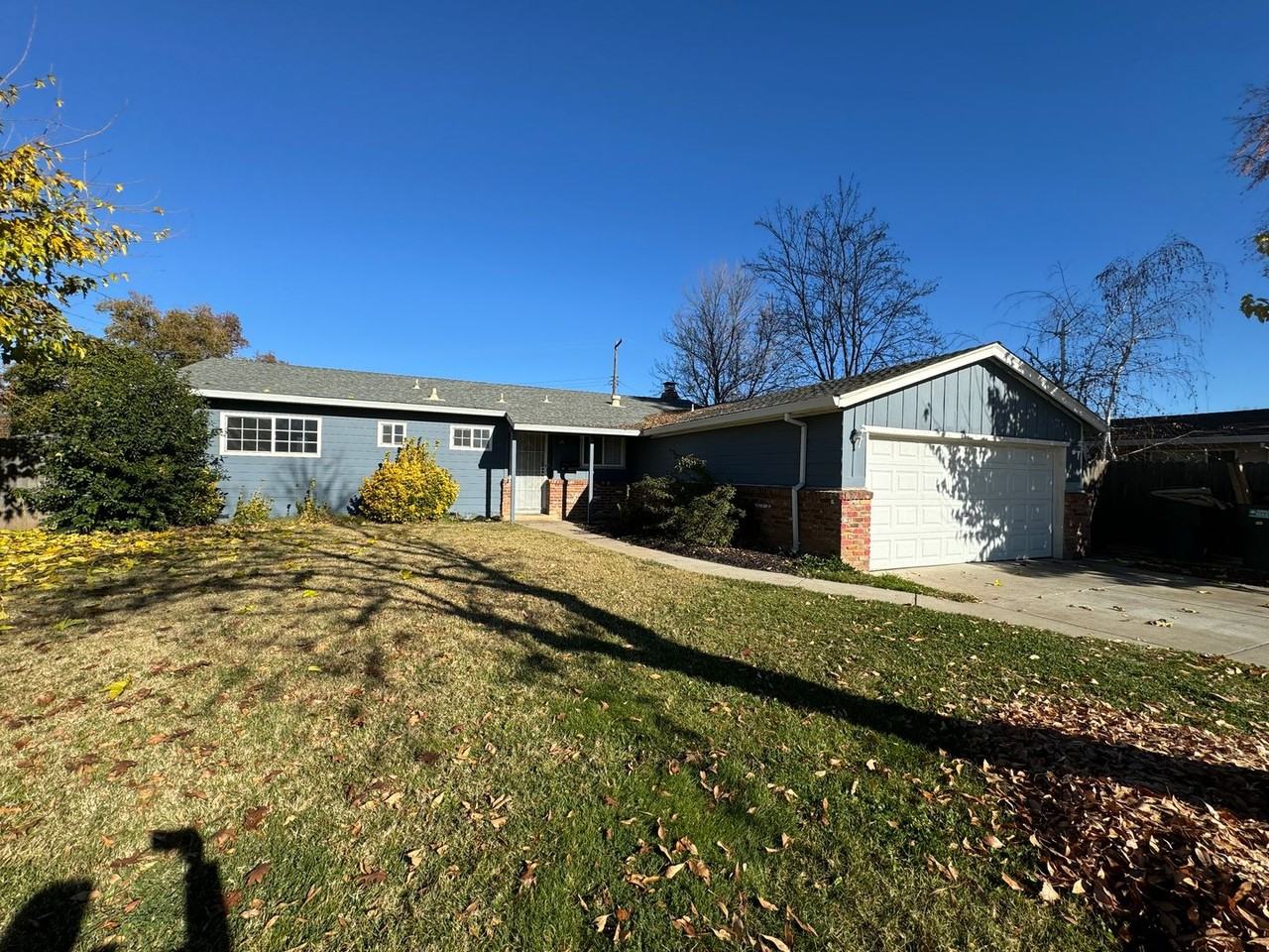 6049 Cherrelyn Way - Photo 2 of 12