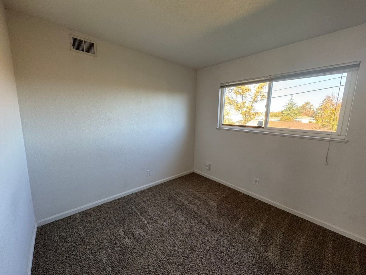 6049 Cherrelyn Way - Photo 6 of 12