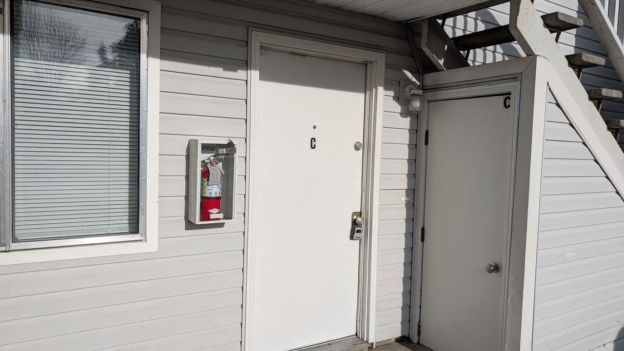 1733 21st Ave #C - Photo 2 of 15