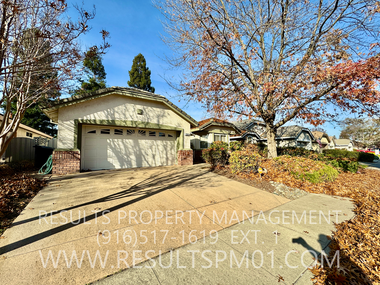 7257 Shadylane Way - Photo 2 of 33