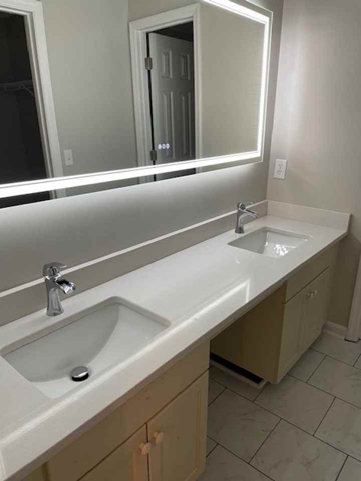 2120 Henderson Dr - Photo 4 of 7