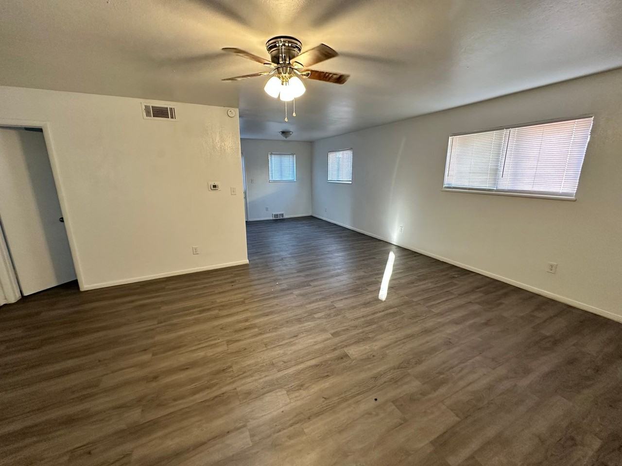 23 1/2 Ne 63rd St - Photo 2 of 13