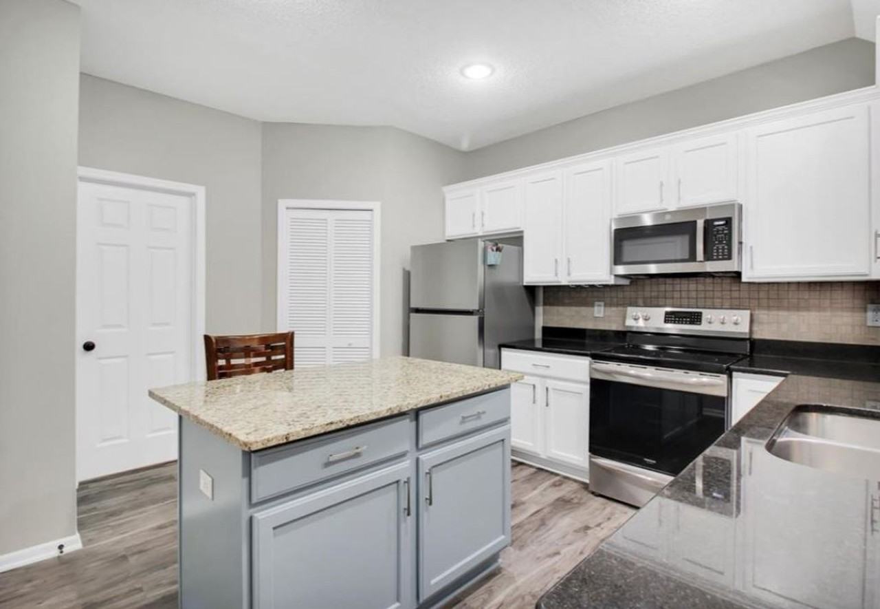 11880 85th Pl N - Photo 3 of 22