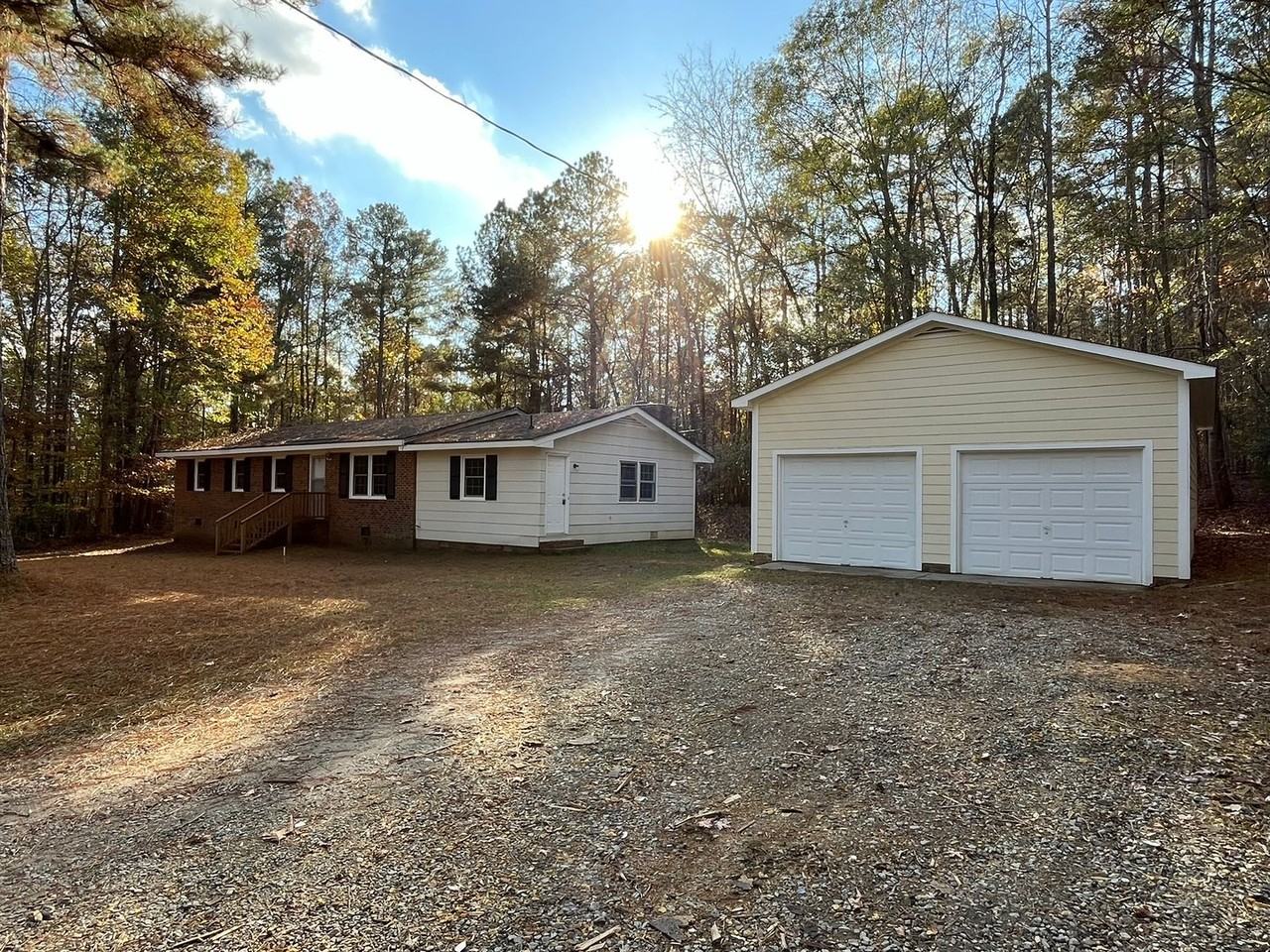 13009 Creedmoor Rd - Photo 2 of 29