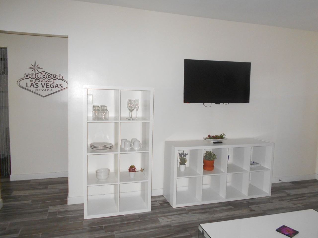 312 South Maryland Parkway #1 - Photo 6 of 17