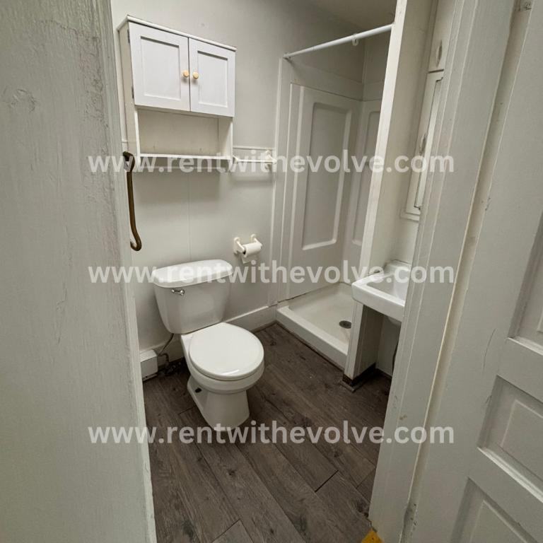 602 W North St - Photo 5 of 5