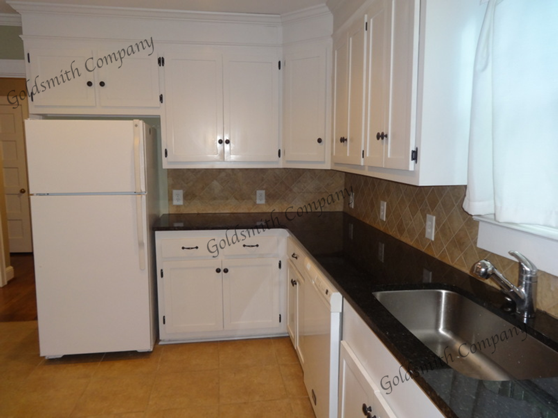 107 Bleckley Avenue - Photo 3 of 10