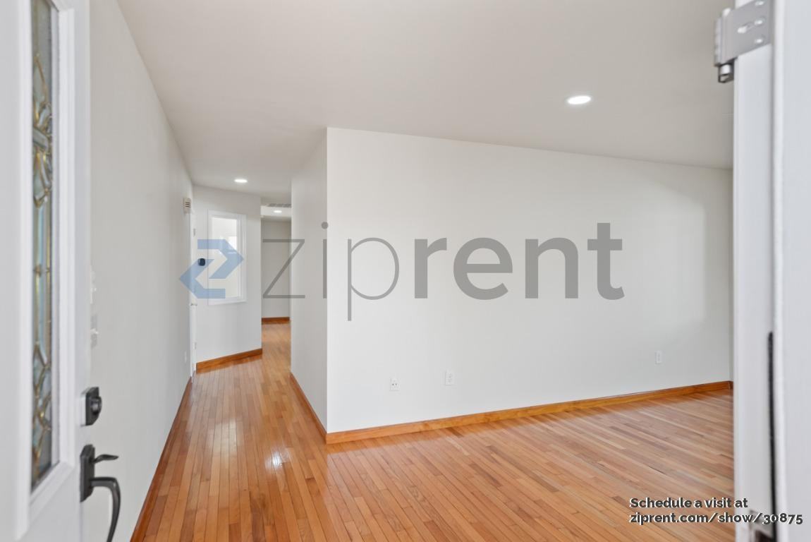 651 40th St - Photo 5 of 31