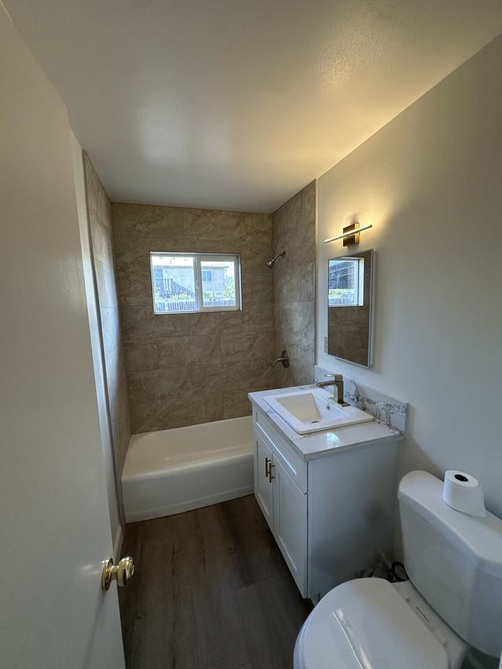 24594 Webster Ave - Photo 3 of 6