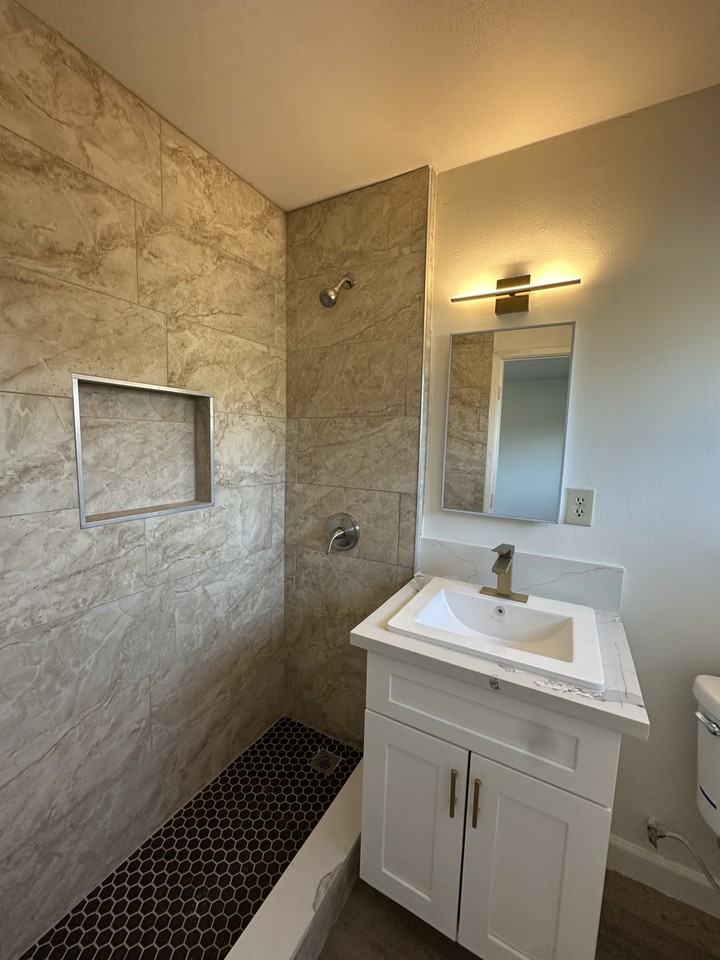 24594 Webster Ave - Photo 2 of 6