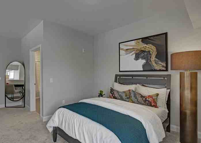 Lake & Irving Ave S #411 - Photo 2 of 9