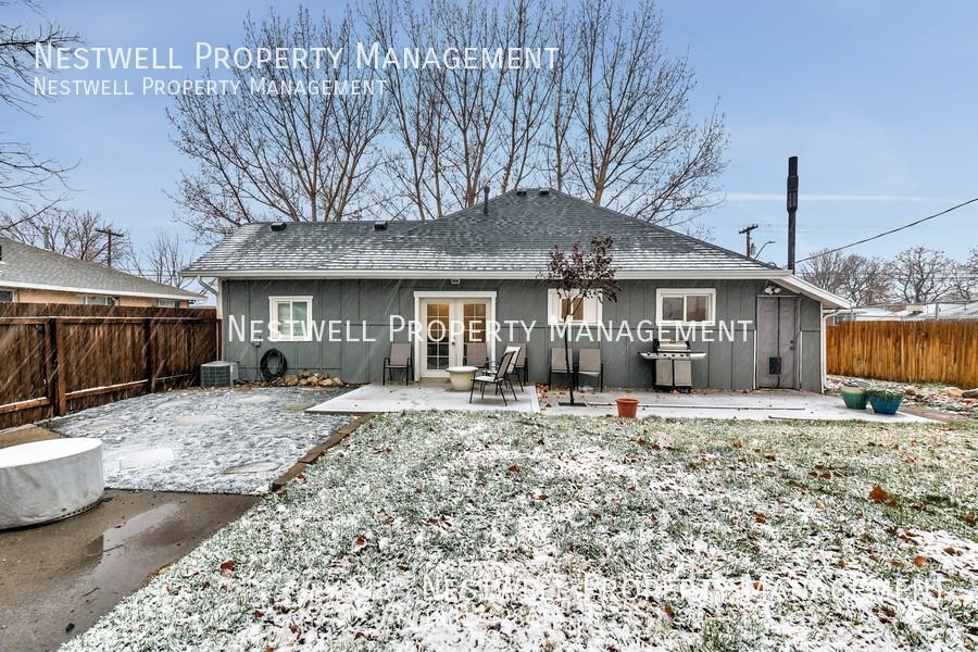 1113 S 200 E - Photo 2 of 24