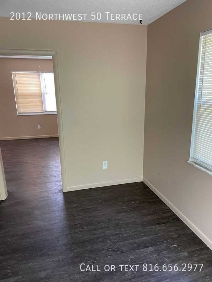 2012 Nw 50th Ter - Photo 2 of 38