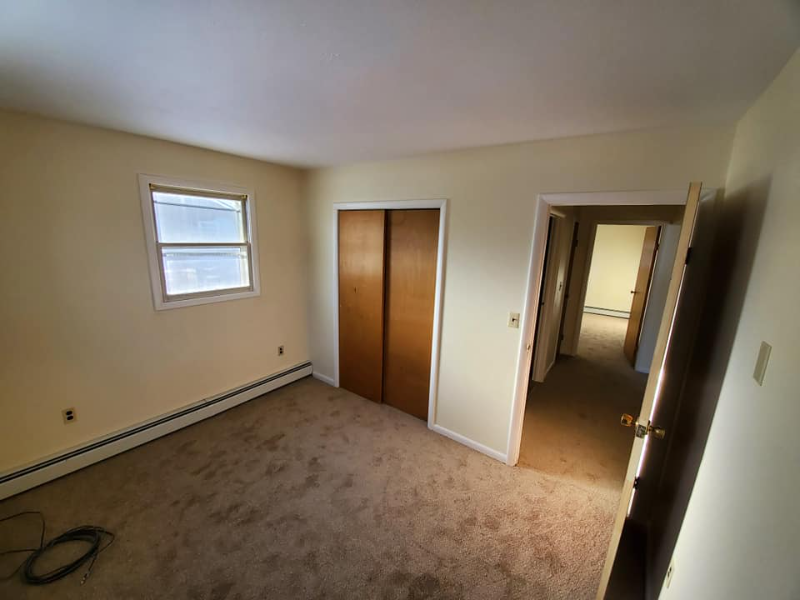 150 Colchester Rd - Photo 6 of 8