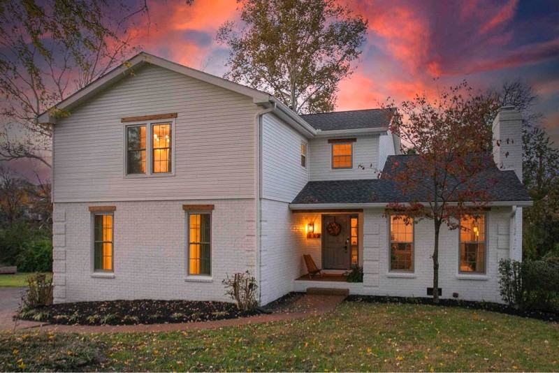 812 Fireside Cir - Photo 2 of 45