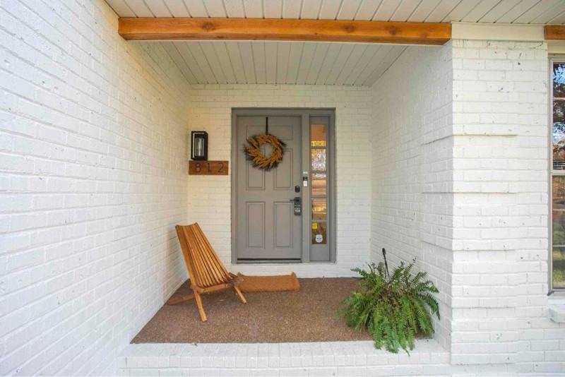 812 Fireside Cir - Photo 3 of 45