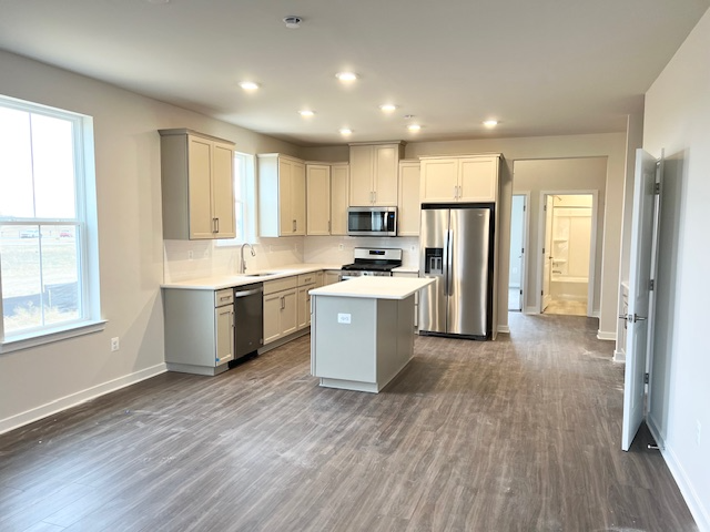 2419 Greyfriar Loop - Photo 4 of 18